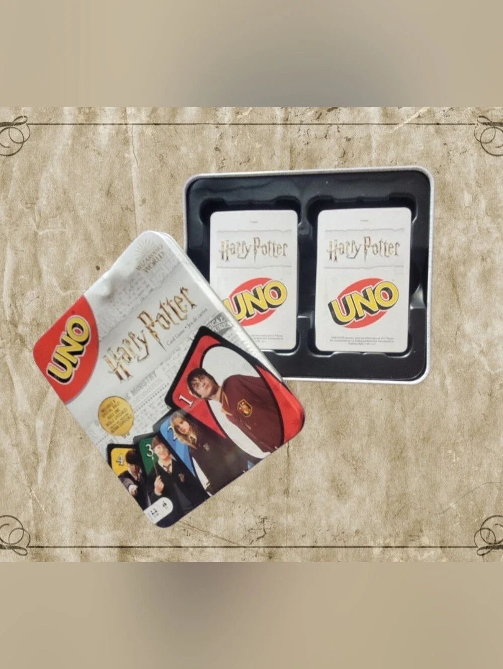 WORLD OF HARRY POTTER TRIVIAL PURSUIT HASBRO & UNO HARRY POTTER EDITION MATTEL